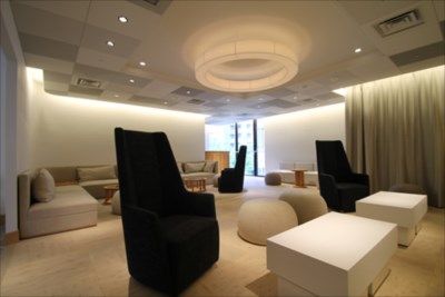 大阪でオフィス内装工事をご検討中なら、オフィス家具の造作や化粧工事も行う【株式会社メーベル】