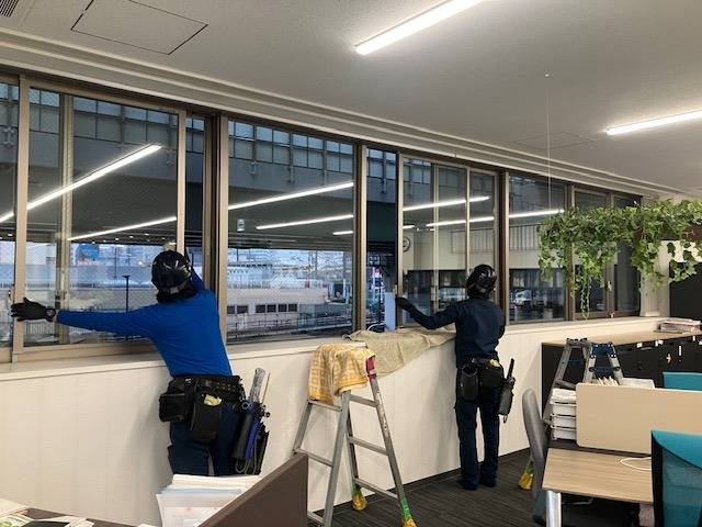 窓ガラスの大掃除